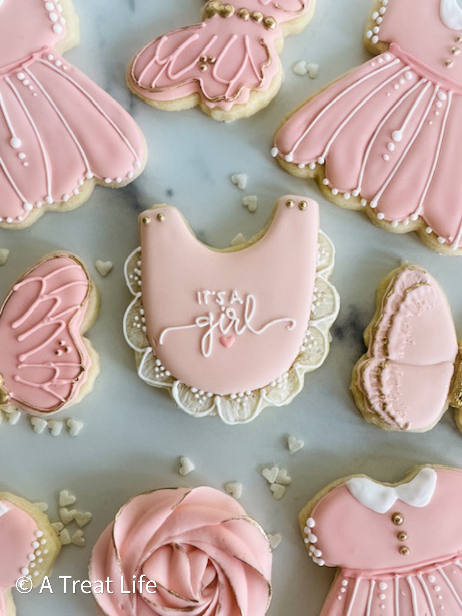 a treat life logo
